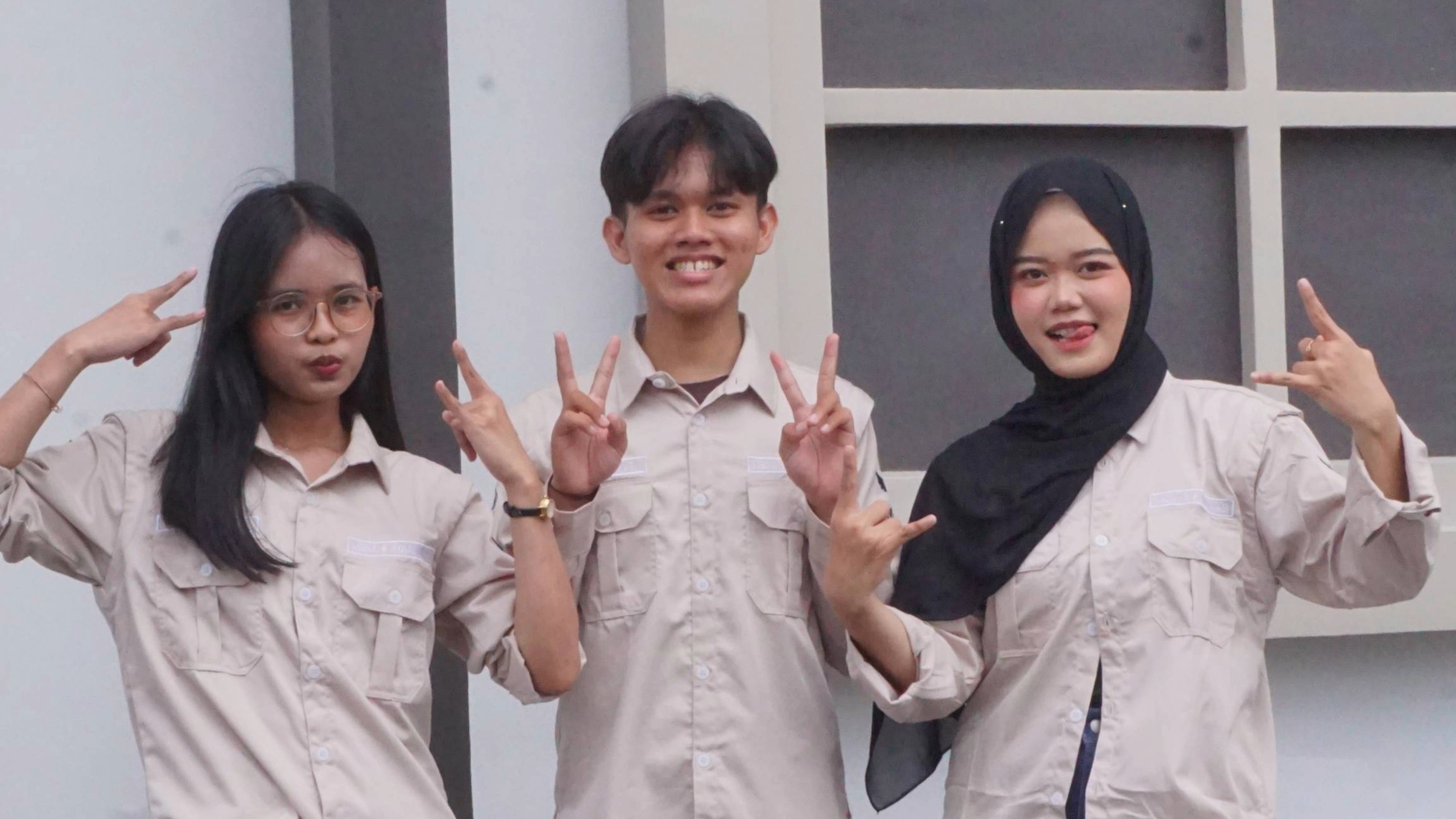 Media & Komunikasi (MedKom)